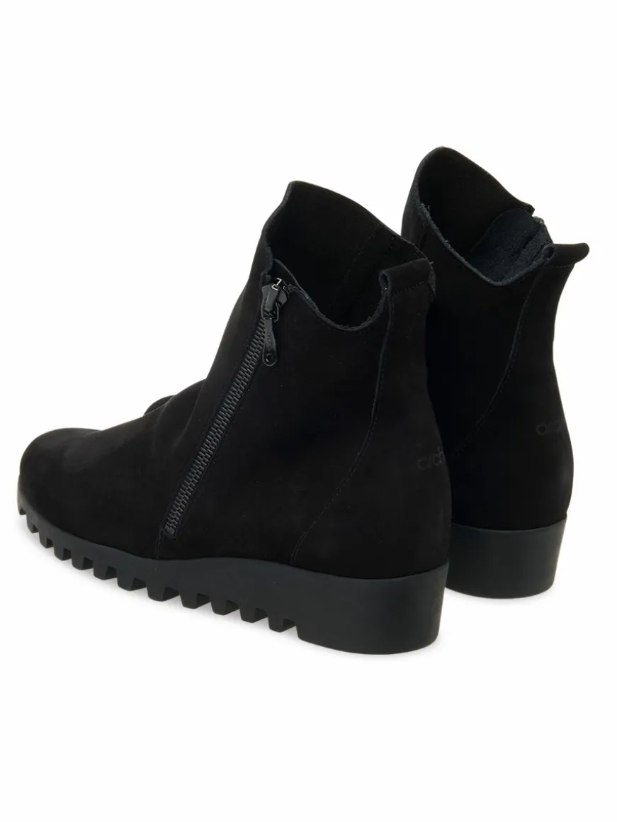 Store Arche Boots Lomage