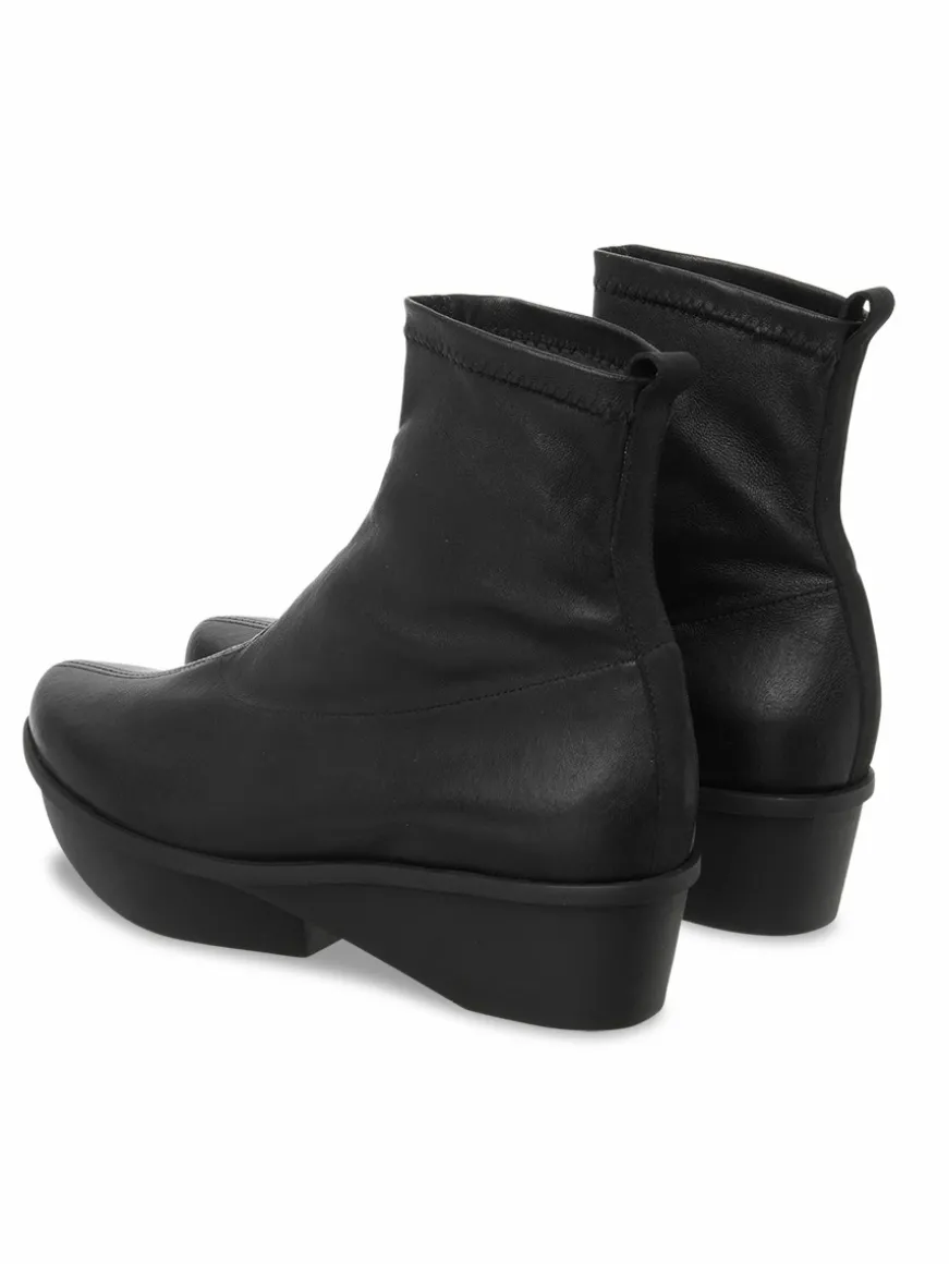 Store Arche Boots Naotek