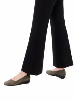 Flash Sale Arche Slip On Anyssi